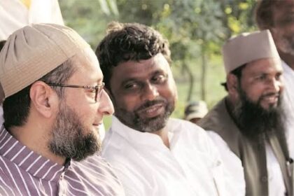 BIG BREAKING: AIMIM के विधायक ने शपथ में हिंदुस्तान बोलने से किया इनकार, उर्दू में ‘भारत’ शब्द के साथ अख्तरुल इमान ने ली शपथ 10