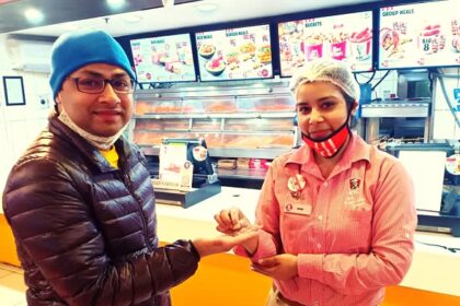 पूर्णिया के डीएम साहब KFC में खो आए थे सगाई की अंगूठी, ऐसे मिली वापस 12