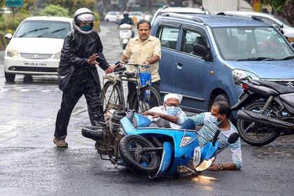 बिहार सरकार का बड़ा फैसला, राज्य में अब सड़क हादसों में घायल हुए लोगों का मुफ्त में होगा इलाज 10