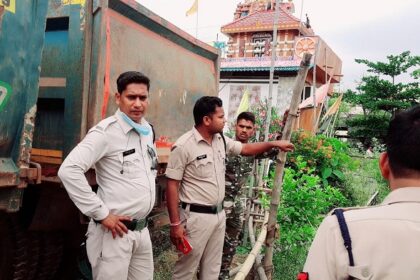 श्रीराम जानकी मठ में 2.5 करोड़ की मूर्तियां चोरी, ताला तोड़कर 100 साल पुरानी मूर्तियों उड़ा ले गए चोर 14