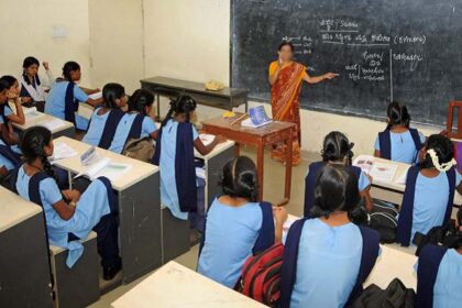 बिहार में कई शिक्षकों की नौकरी पर अब भी खतरा बरकरार, इन कारणों से गिर सकती है गाज 6