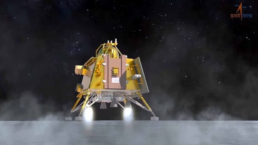 भारत ने रचा इतिहास, चांद पर पहुँचनेवाला बना चौथा देश, ISRO के वैज्ञानिकों को बधाईयों का लगा ताँता 1