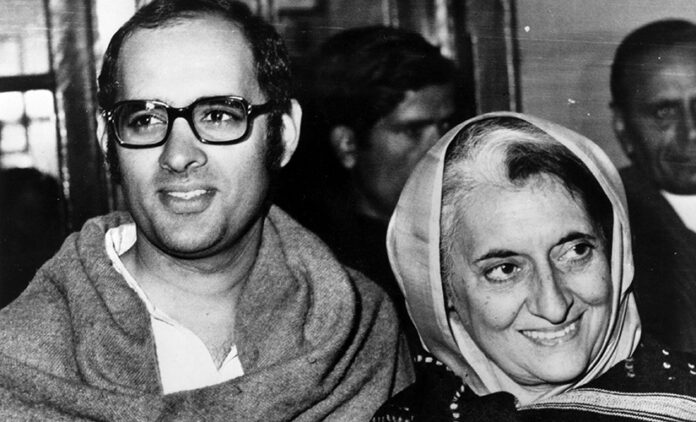 Sanjay gandhi and indira gandhi