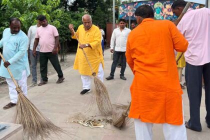 प्रधानमंत्री स्वच्छता पखवाड़ा में भाजपा नेताओं ने लगाई झाड़ू मंत्रियों ने कहा पीएम मोदी हमारे प्रेरणा स्रोत 8