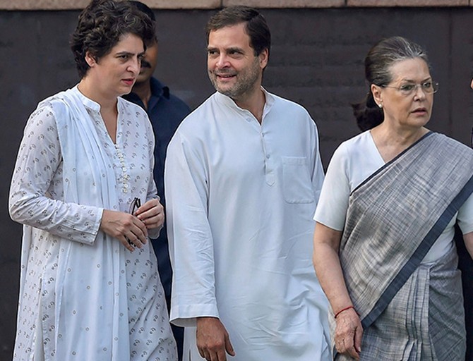 sonia rahul and priyanka