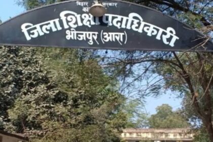 आखिरी तारीख नजदीक आने पर डीपीएम ने जारी किया नोटिस 1786 स्कूलों के 80 हजार बच्चों का यू डायस पोर्टल पर डाटा नहीं हुआ अपलोड प्रधानाध्यापकों की लापरवाही से योजनाओं के लाभ से वंचित हो सकते हैं हजारों बच्चे 19