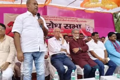 लहरपा हत्याकांड : राजनीतिक रोटी सेंकने में लगा महागठबंधन माले-राजद की सभा में दी गयी आंदोलन की चेतावनी 14