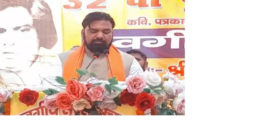 लालू यादव के परिवार में मुख्यमंत्री पद के 5 दावेदार : सम्राट चौधरी नीतीश कुमार के खिलाफ चुनावी मैदान में लगा हुआ है पूरा लालू परिवार 1 लालू यादव के परिवार में मुख्यमंत्री पद के 5 दावेदार : सम्राट चौधरी नीतीश कुमार के खिलाफ चुनावी मैदान में लगा हुआ है पूरा लालू परिवार 1