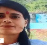 प्रेमी से बात करने के बाद पैरामेडिकल की छात्रा ने की आत्महत्या सहेली के कमरे में मिला शव, प्रतियोगी परीक्षा की कर रही थी तैयारी 9