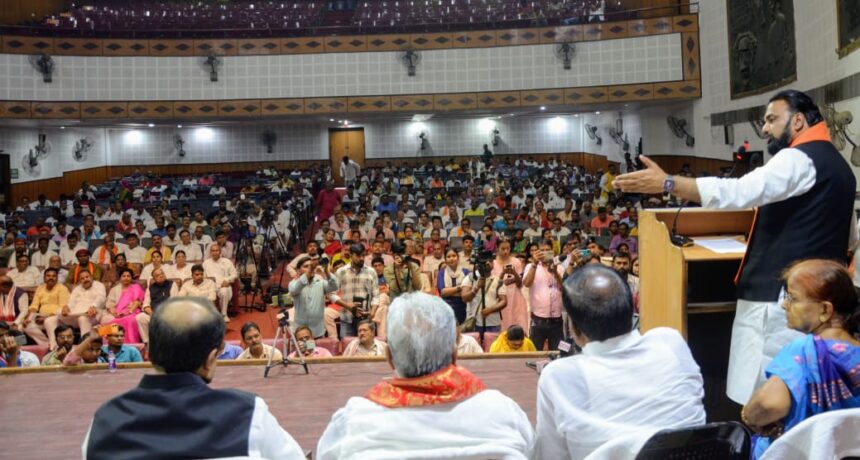 भाजपा और एनडीए के शिल्पी थे सुशील मोदी, पार्टी उनके रास्ते पर चलेगी- सम्राट चौधरी 1 भाजपा और एनडीए के शिल्पी थे सुशील मोदी, पार्टी उनके रास्ते पर चलेगी- सम्राट चौधरी 1