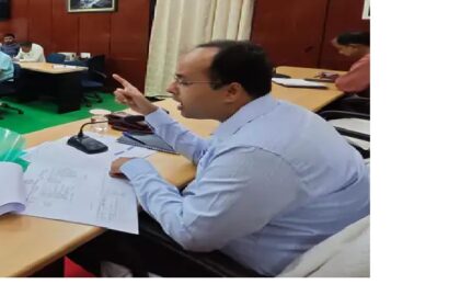 गयाजी के डीएम ने जमीन की समस्याओं के समाधान के लिए की नई व्यवस्था हर मंगलवार-शुक्रवार अंचल में रहेंगे सीओ और कर्मचारी,जमीन विवाद का होगा समाधान 13