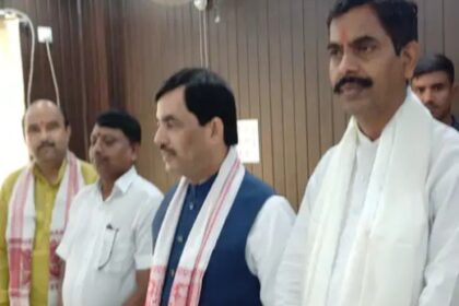 तेजस्वी इतने शिक्षित नहीं कि अखबार में लेख लिखें : शाहनवाज हुसैन 16
