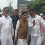 भागलपुर पूरी तरह से बाढ़ की चपेट में : शाहनवाज हुसैन बोले- बुनकरों को नुकसान पहुंचा, कारखाने बंद, घर में खाना नहीं बन रहा 5