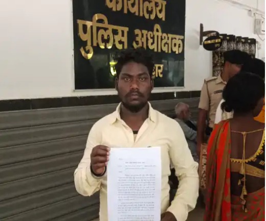 पत्नी एक लाख रुपए लेकर देवर संग फरार 1 पत्नी एक लाख रुपए लेकर देवर संग फरार 1