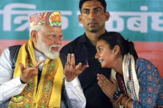 बिहार चुनाव से सरकार का बड़ा फैसला,MP शांभवी चौधरी सहित इतने लोगों की बढ़ाई गई सुरक्षा, जानिए.. 30