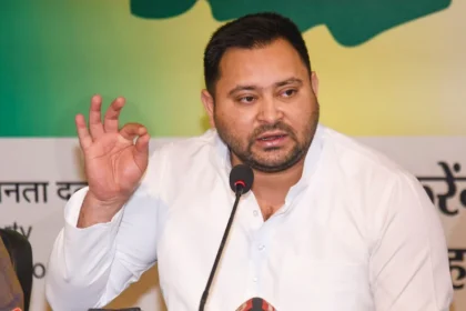 बिहार विधानसभा 2025: तेजस्वी यादव की अचानक बैठक ने महागठबंधन में मचाई हलचल 13