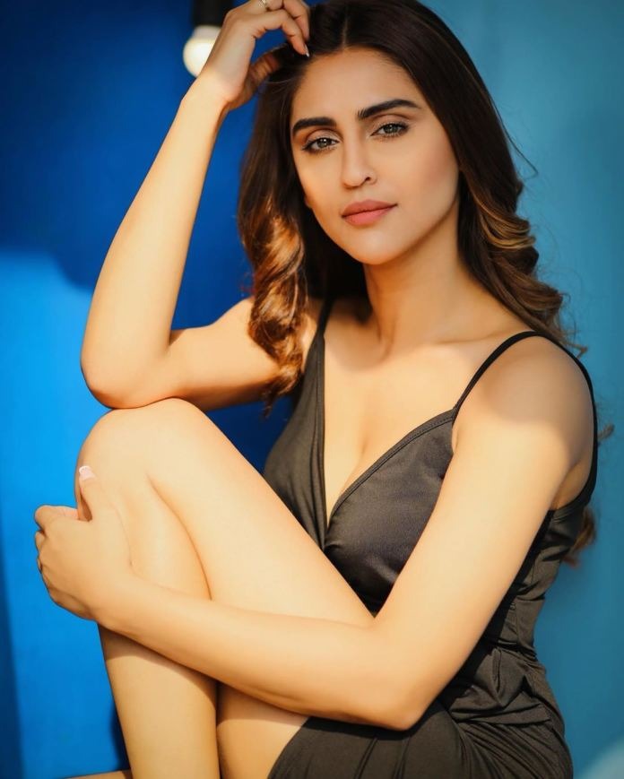 actress