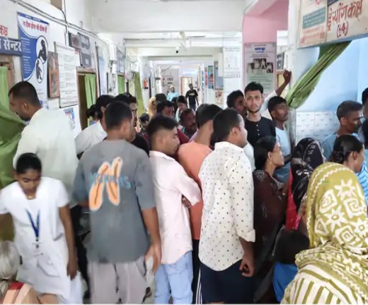 अवैध बालू खनन से बने गड्ढे में डूबा बच्चा 1