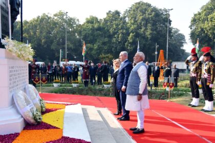 भारतीय सेना के पराक्रम का जयघोष 15
