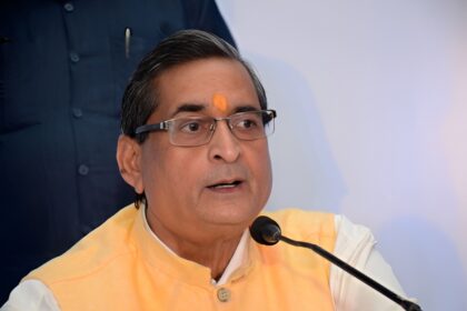 75वें जन्मदिन पर R.K. Sinha को मिली जनता की शुभकामनाएँ और बेहतर स्वास्थ्य की कामना 21