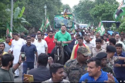 तेजस्वी यादव की बिहार अधिकार यात्रा: मोकामा में घोड़े पर सवार होकर अनंत सिंह को दिखाया राजनीतिक दम 2