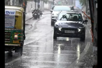 बिहार में मौसम विभाग की बड़ी चेतावनी : 36 जिलों में येलो अलर्ट, 2 जिलों में ऑरेंज अलर्ट, बिजली-बारिश से सतर्क रहने की अपील 36