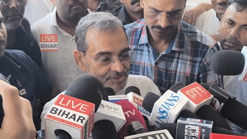 उपेंद्र कुशवाहा का बड़ा बयान: एनडीए में सीट बंटवारे की खबरों पर लगाई रोक 2 उपेंद्र कुशवाहा का बड़ा बयान: एनडीए में सीट बंटवारे की खबरों पर लगाई रोक 1