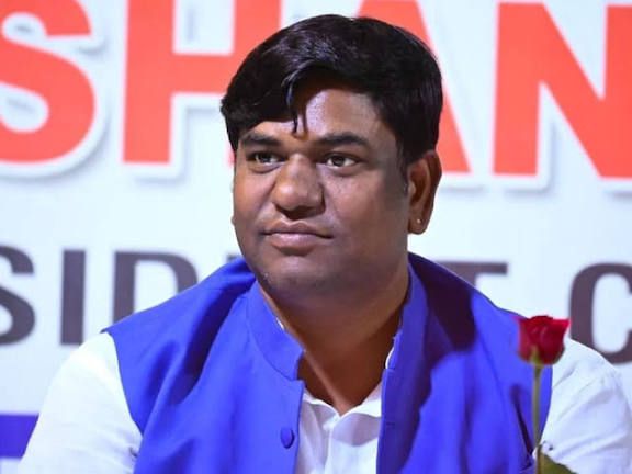 VIP Candidate List 2025: महागठबंधन में 11 उम्मीदवारों का धमाकेदार ऐलान, जानें पूरी सूची 2 VIP Candidate List 2025: महागठबंधन में 11 उम्मीदवारों का धमाकेदार ऐलान, जानें पूरी सूची 1