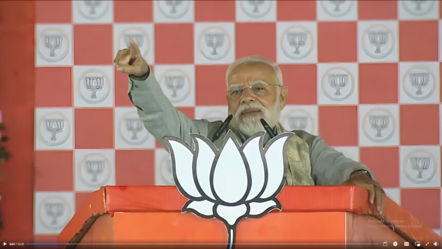 Rahul Gandhi के 7 विवादित बयान: बिहार चुनाव के बीच ‘PM मोदी डांस’ टिप्पणी से मचा सियासी तूफ़ान 1 राहुल गांधी बिहार चुनाव रैली में विवादित बयान देते हुए, ‘PM मोदी डांस’ टिप्पणी पर मचा सियासी बवाल