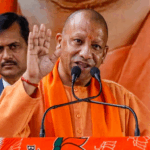 Bihar Chunav 2025: सिवान में योगी आदित्यनाथ का दमदार भाषण, बोले ‘खानदानी माफिया खत्म’ | NDA की 8 सीटों पर जीत तय 4 Bihar Chunav 2025 में सिवान की जनसभा में सीएम योगी आदित्यनाथ का जोशीला भाषण, बारिश में भी उमड़ी भारी भीड़