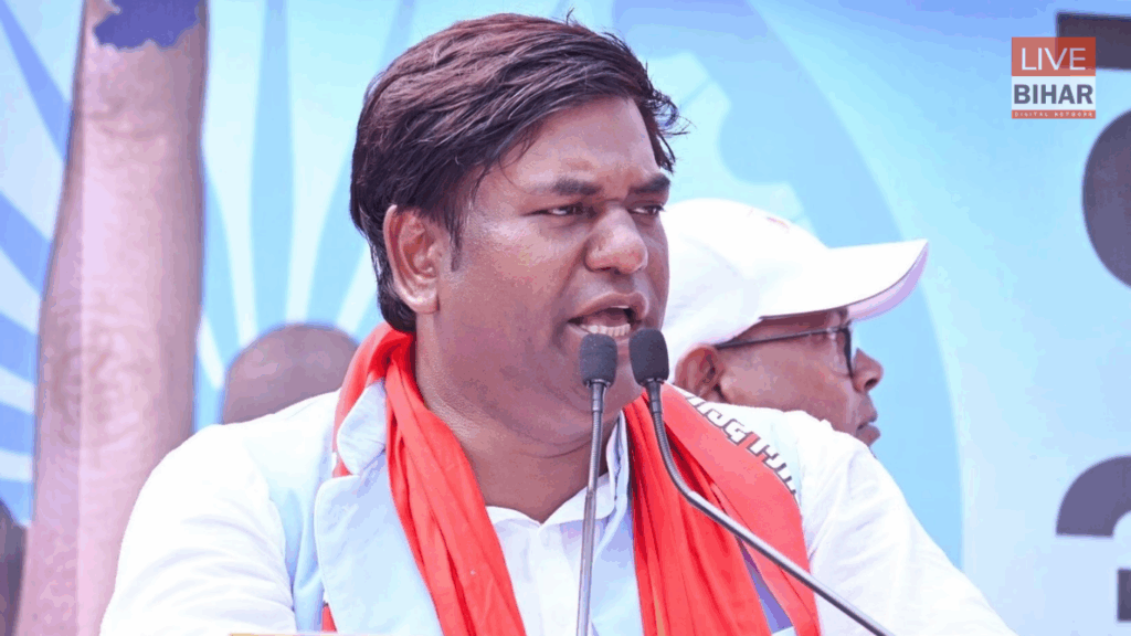 बिहार चुनाव 2025: डिप्टी सीएम विजय सिन्हा पर हमले के बाद मुकेश सहनी का तीखा बयान 2 बिहार चुनाव 2025: डिप्टी सीएम विजय सिन्हा पर हमले के बाद मुकेश सहनी का तीखा बयान 1