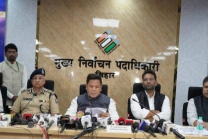 बिहार निर्वाचन आयोग 2025 Update : दूसरे चरण की वोटिंग में 66.90% की रिकॉर्ड तोड़ भागीदारी, महिलाओं की निर्णायक उपस्थिति से नया इतिहास रचा  2
