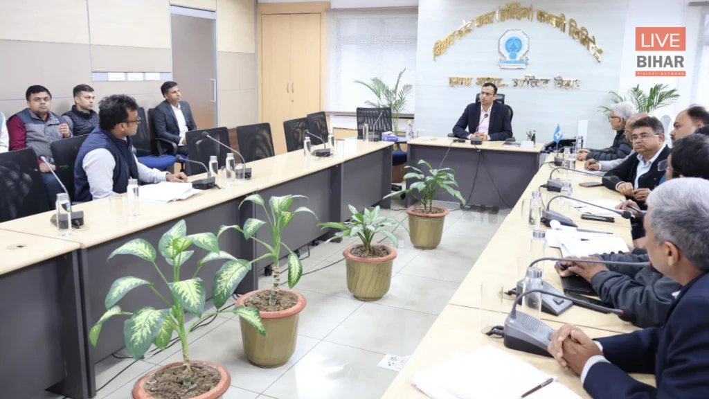 Energy Department: ऊर्जा सचिव का बड़ा एलान उपभोगताओं की समस्या का होगा अब तुरंत समाधान, जाने नया VC नियम क्या है…. 1