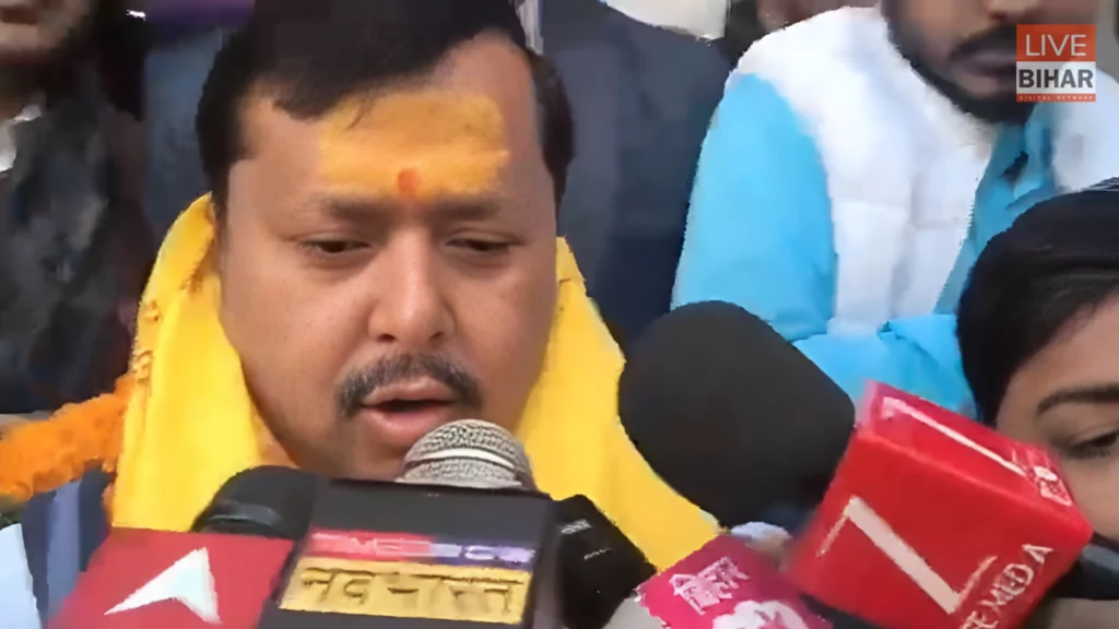 Mukhyamantri Mahila Rojgar Yojana Controversy: 10 हजार लौटाने के पत्र से हड़कंप, ‘तकनीकी त्रुटि’ ने खड़ा किया बड़ा विवाद 2 Mukhyamantri Mahila Rojgar Yojana Controversy: 10 हजार लौटाने के पत्र से हड़कंप, ‘तकनीकी त्रुटि’ ने खड़ा किया बड़ा विवाद 1