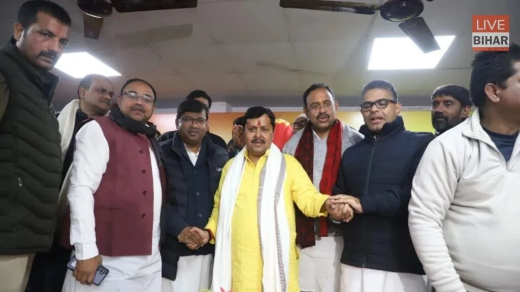 Upendra Kushwaha: पार्टी में टूट की खबरों पर उपेंद्र कुशवाहा का भड़के, राष्ट्रीय लोक मोर्चा में फूट से किया साफ इनकार 1