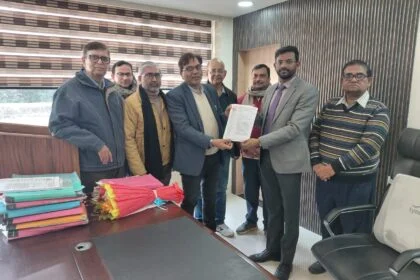 Bihar News Working Journalist of India memorandum