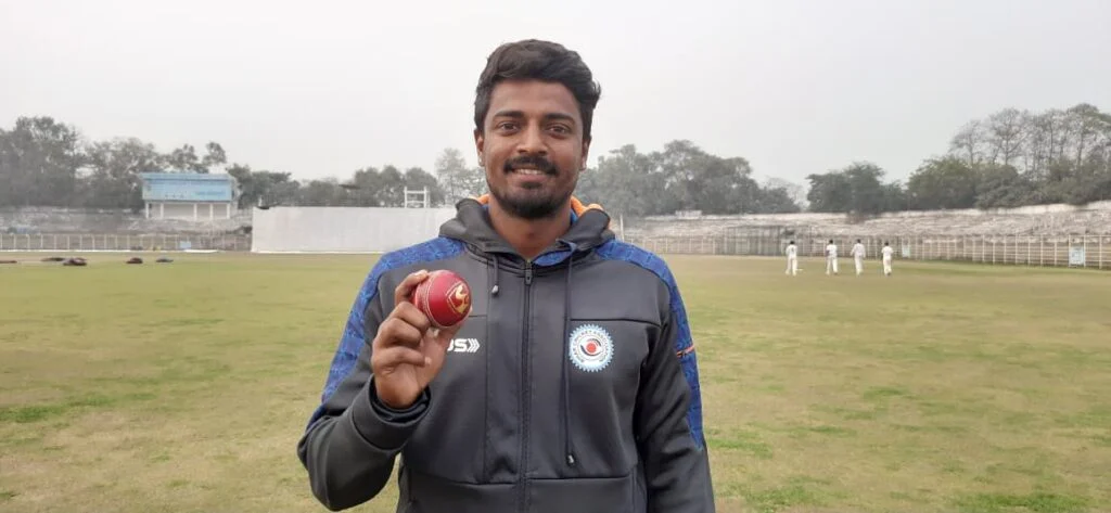 Ranji Trophy Plate Final Bihar vs Manipur: तीसरे दिन बिहार ने बढ़ाई पकड़, खिताब की ओर मजबूत कदम 2 Ranji Trophy Plate Final Bihar vs Manipur: तीसरे दिन बिहार ने बढ़ाई पकड़, खिताब की ओर मजबूत कदम 1