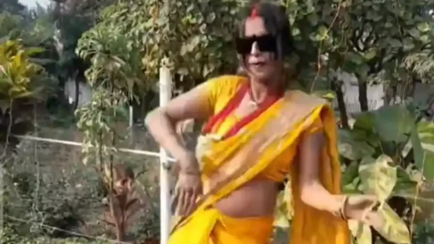 पटना पार्क में नए साल पर डांस करती महिला का वायरल वीडियो