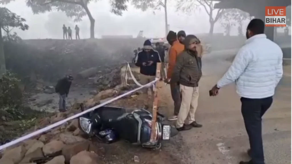 Patna Encounter: पूर्व विधायक रीतलाल यादव के गुर्गे पर पुलिस ने चलाई गोली, खगौल में देर रात मुठभेड़ से मचा हड़कंप 2 Patna Encounter: पूर्व विधायक रीतलाल यादव के गुर्गे पर पुलिस ने चलाई गोली, खगौल में देर रात मुठभेड़ से मचा हड़कंप 1