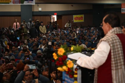 Vijay Sinha addressing land reform dialogue