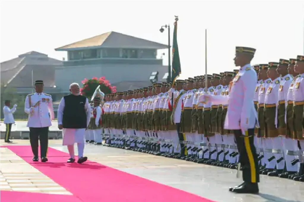  PM Modi’s Malaysia Visit : पीएम मोदी बोले- आतंकवाद पर कोई डबल स्टैडर्ड नहीं 2
