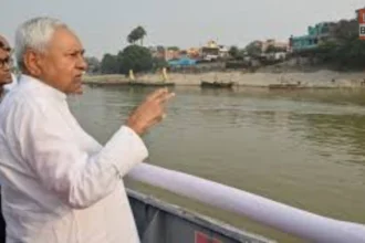 Nitish Kumar inspecting Bans Ghat crematorium project