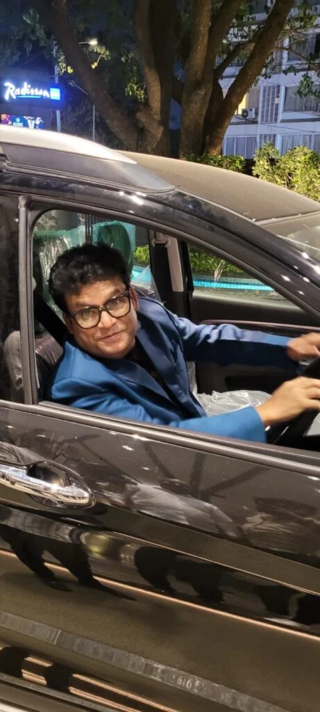 Atahar Hussain Case: गीतकार पंक्षी जालौनवी पर 72 लाख की ठगी और धमकी का आरोप, लखनऊ में FIR दर्ज 2 Atahar Hussain Case: गीतकार पंक्षी जालौनवी पर 72 लाख की ठगी और धमकी का आरोप, लखनऊ में FIR दर्ज 1