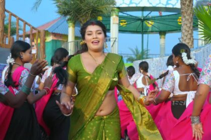 मरद रंगदार गाने में तोशी द्विवेदी का डांस