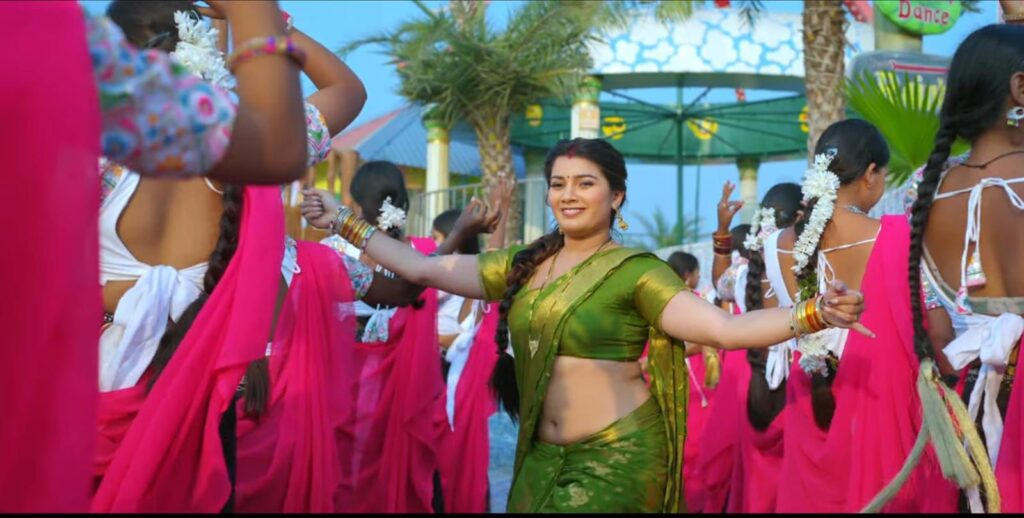 Marad Rangdar Song: SRK Music का सुपरहिट भोजपुरी गाना ‘मरद रंगदार’ हुआ वायरल, Shivani Singh की आवाज ने जीता दिल 2 Marad Rangdar Song: SRK Music का सुपरहिट भोजपुरी गाना ‘मरद रंगदार’ हुआ वायरल, Shivani Singh की आवाज ने जीता दिल 1