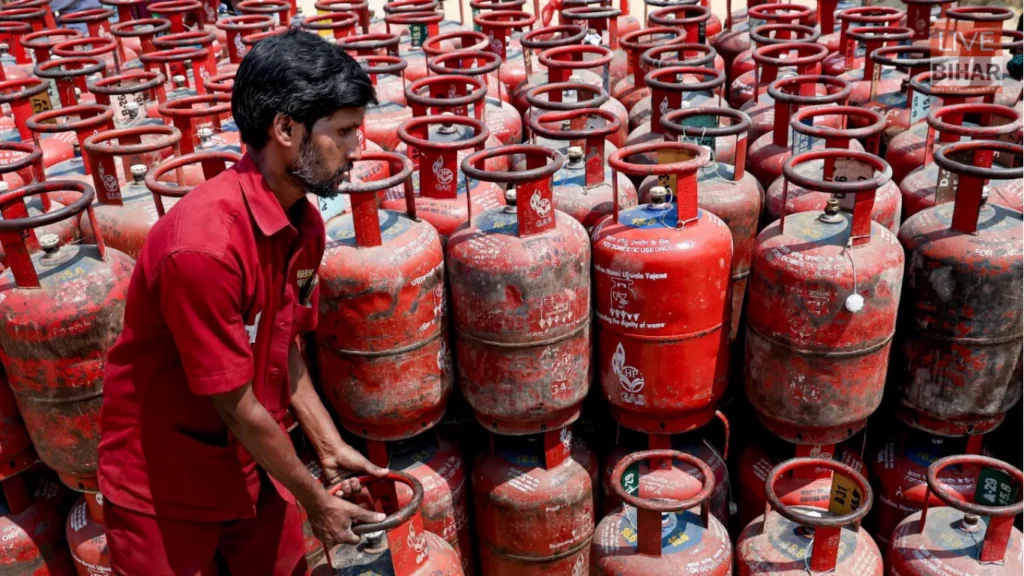 LPG Cylinder vs PNG: गैस संकट के बीच बड़ा फैसला, 24 घंटे में मिलेगा PNG कनेक्शन 1