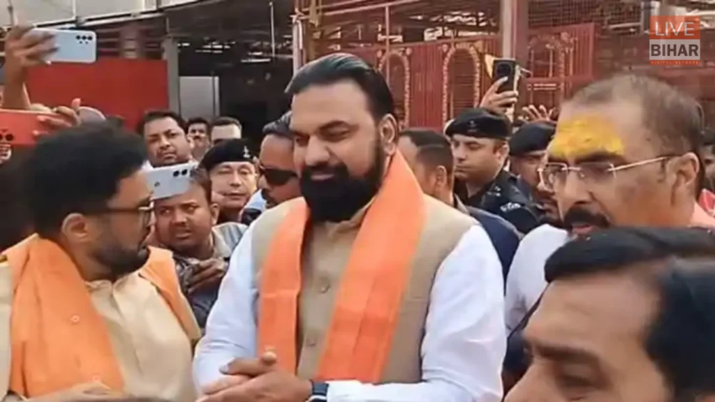 Ram Navami Patna: महावीर मंदिर में उमड़ा आस्था का सैलाब, सम्राट चौधरी समेत दिग्गज नेता शोभायात्रा में शामिल 1